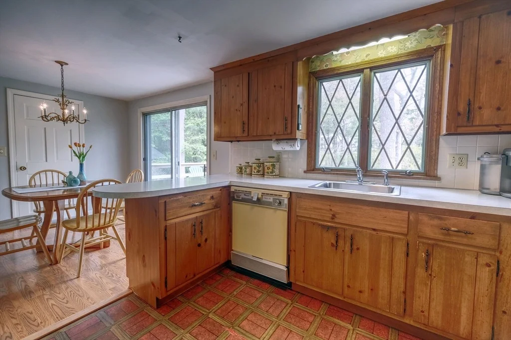 Photo of 72 Ashley Dr