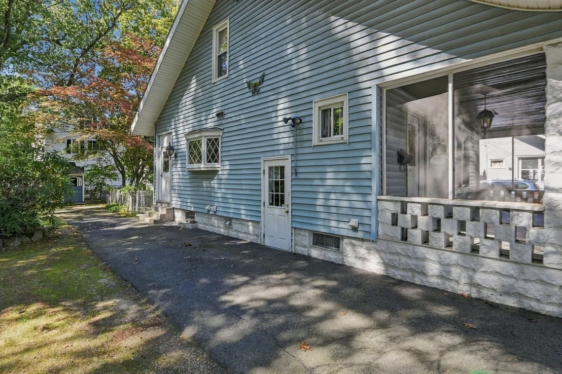 Photo of 46 Rush St