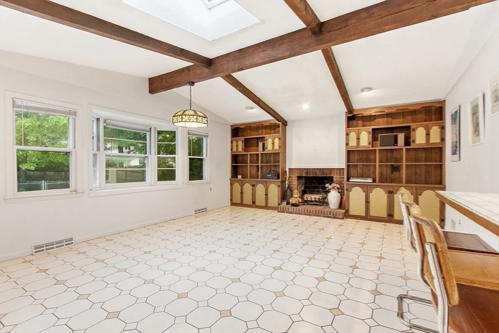 Photo of 12 Debra Ln