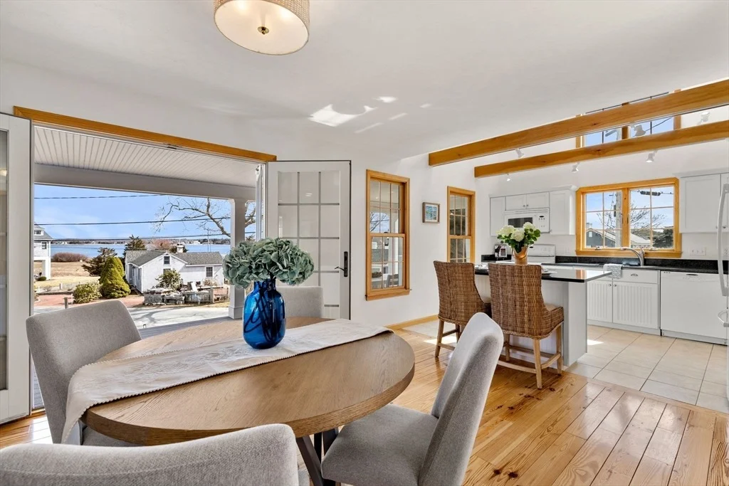 Photo of 135 Leeward