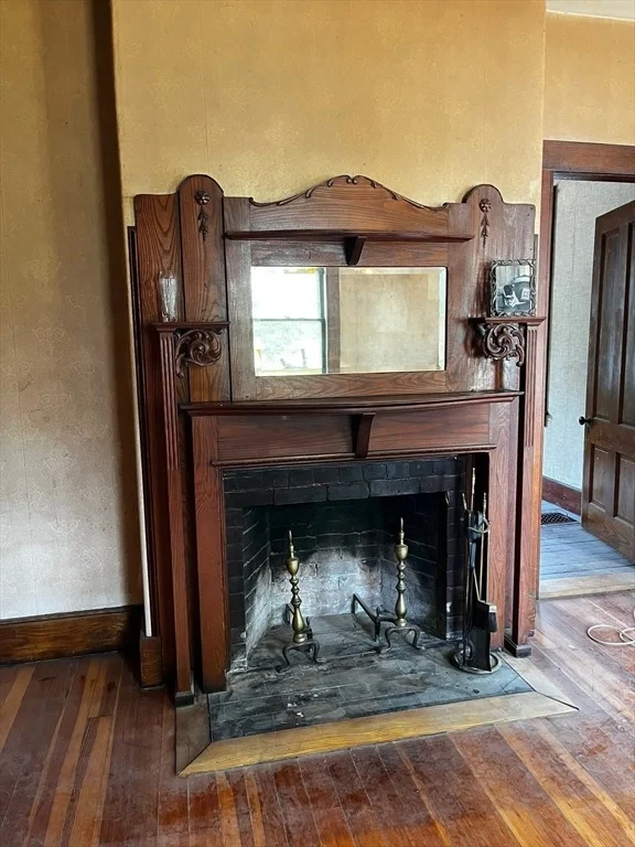 Photo of 107 Riverside Drive