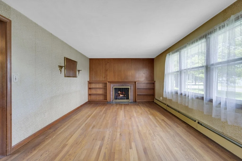 Photo of 1032 Tinkham Rd