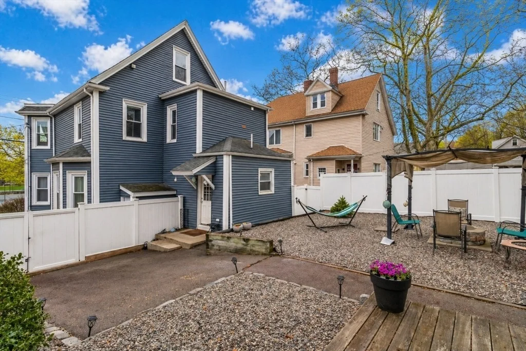 Photo of 19 Pine St.