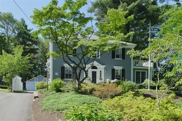 Photo of 221 Main Street