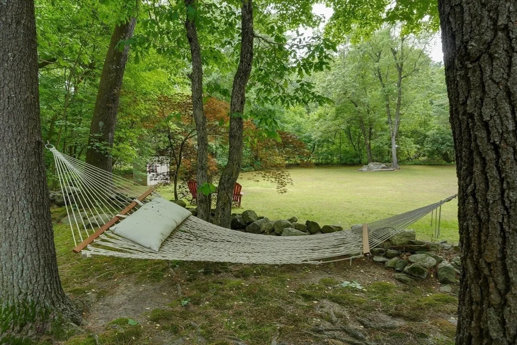 Photo of 42 Cherlyn Dr