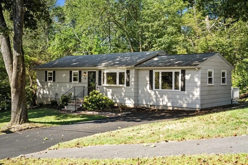 Photo of 32 Stratton Drive