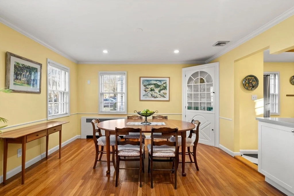 Photo of 55 Thompson Lane