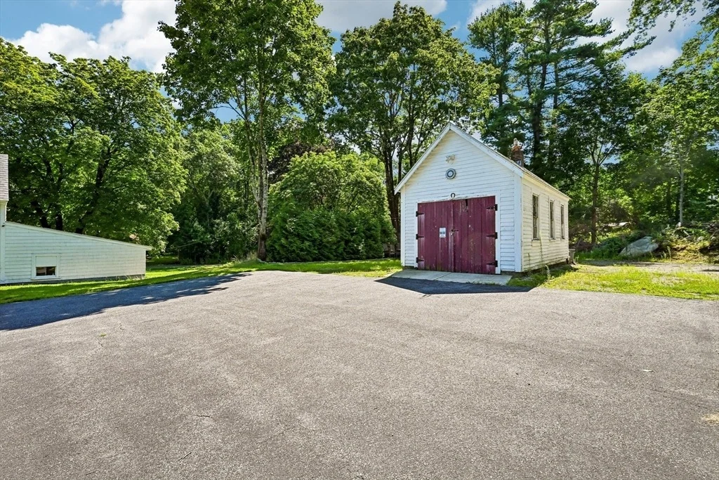 Photo of 552 Plain St