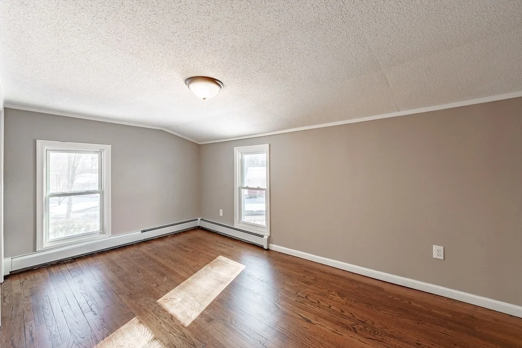 Photo of 5 Pomeroy Mdw Ext