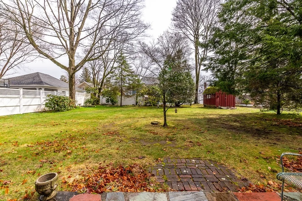 Photo of 150 Fair Oaks Park