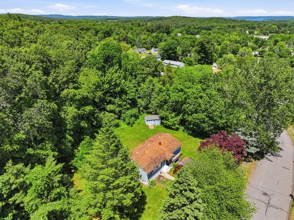 Photo of 46 Pinecroft Ave