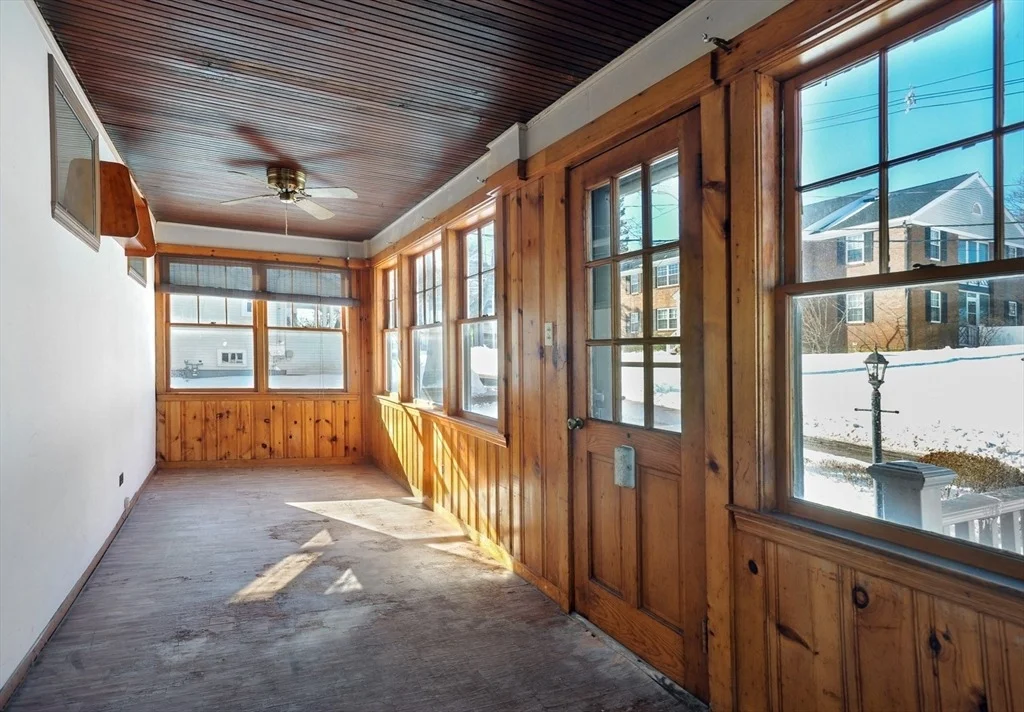 Photo of 18 Valley Beach Ave