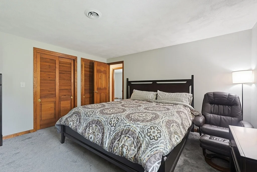 Photo of 37 Roberta Avenue