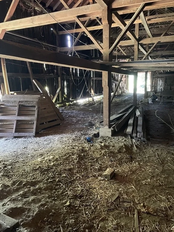 Photo of 239 River Road