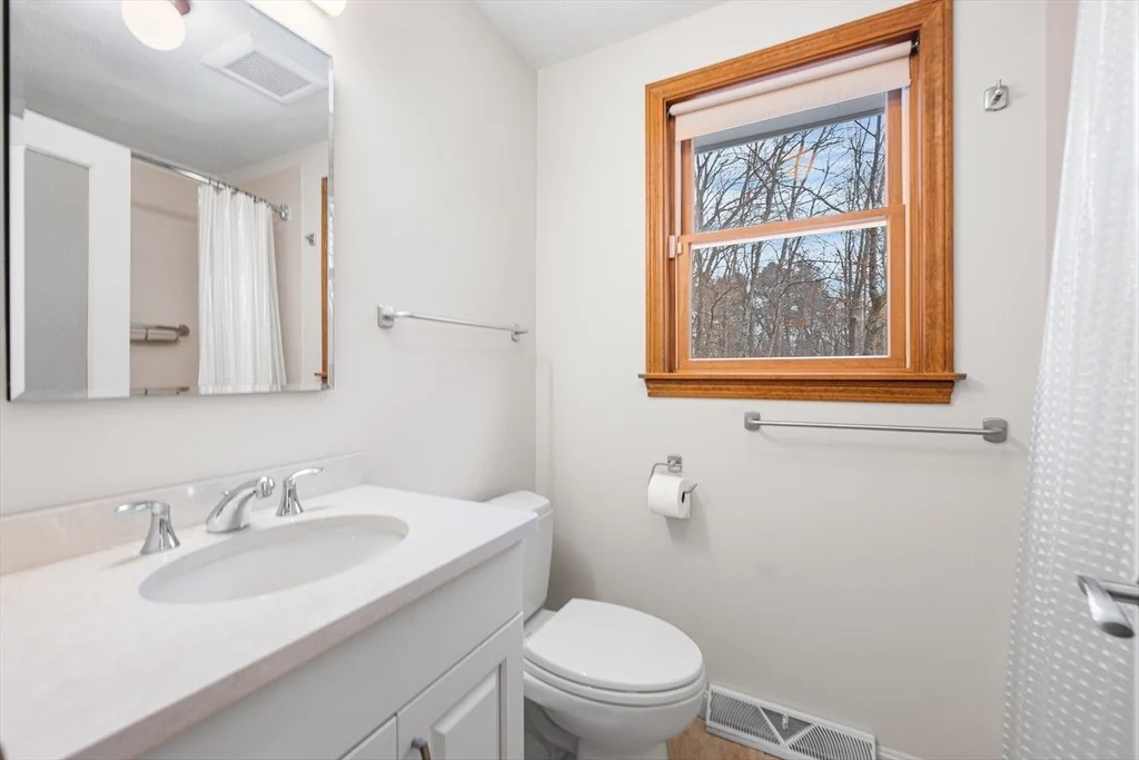Photo of 90 Sunnyside Ave