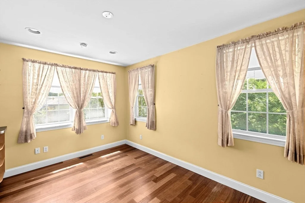 Photo of 24 Fay Road