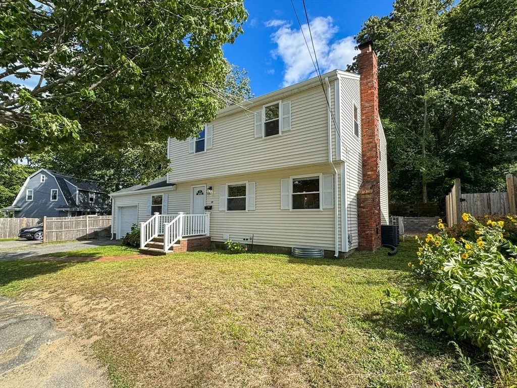 Photo of 282 Pleasant St