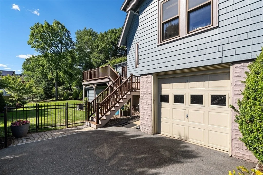 Photo of 197 Hillside Ave
