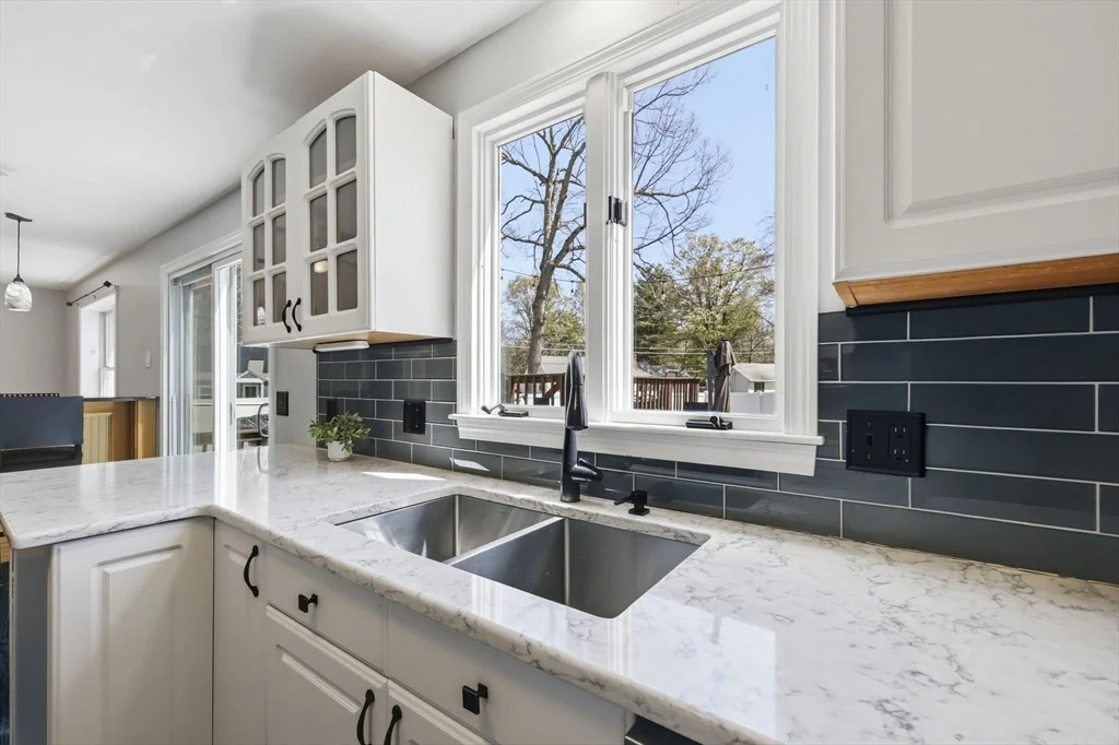 Photo of 33 Winding Ln