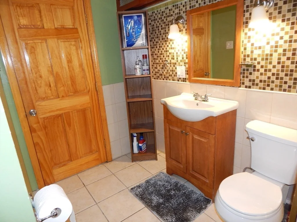Photo of 170 Carey Cir