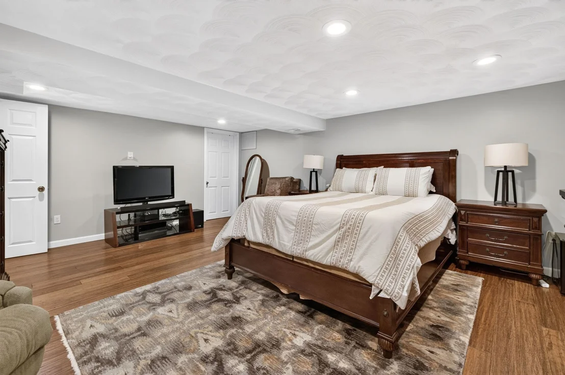 Photo of 215 Mendon Road
