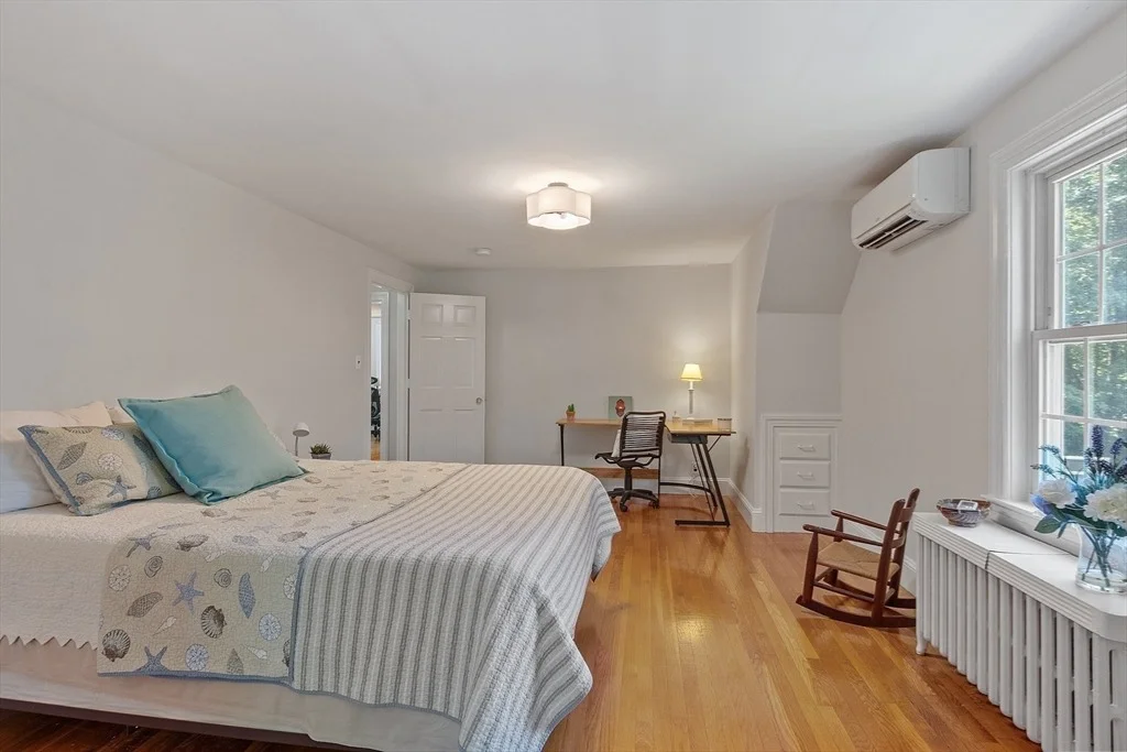 Photo of 131 Chestnut St