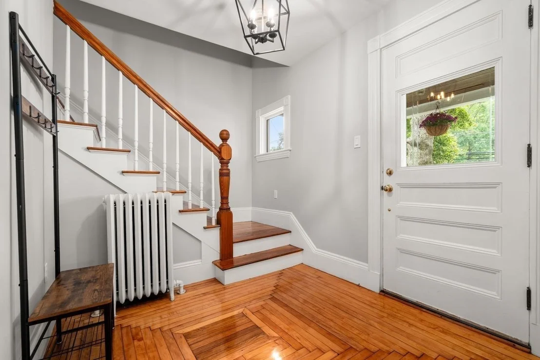 Photo of 28 River Road
