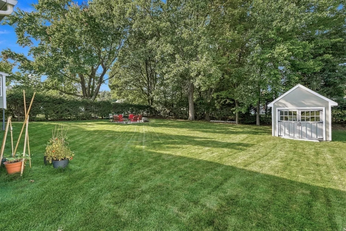 Photo of 14 Oak Cir
