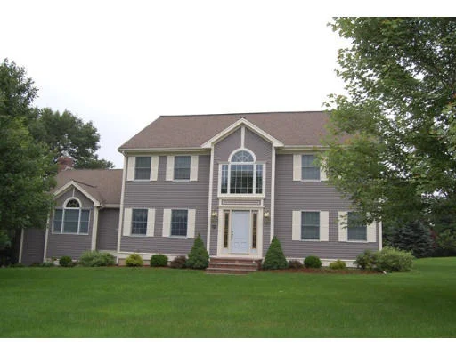 Photo of 8 Redcoat Rd