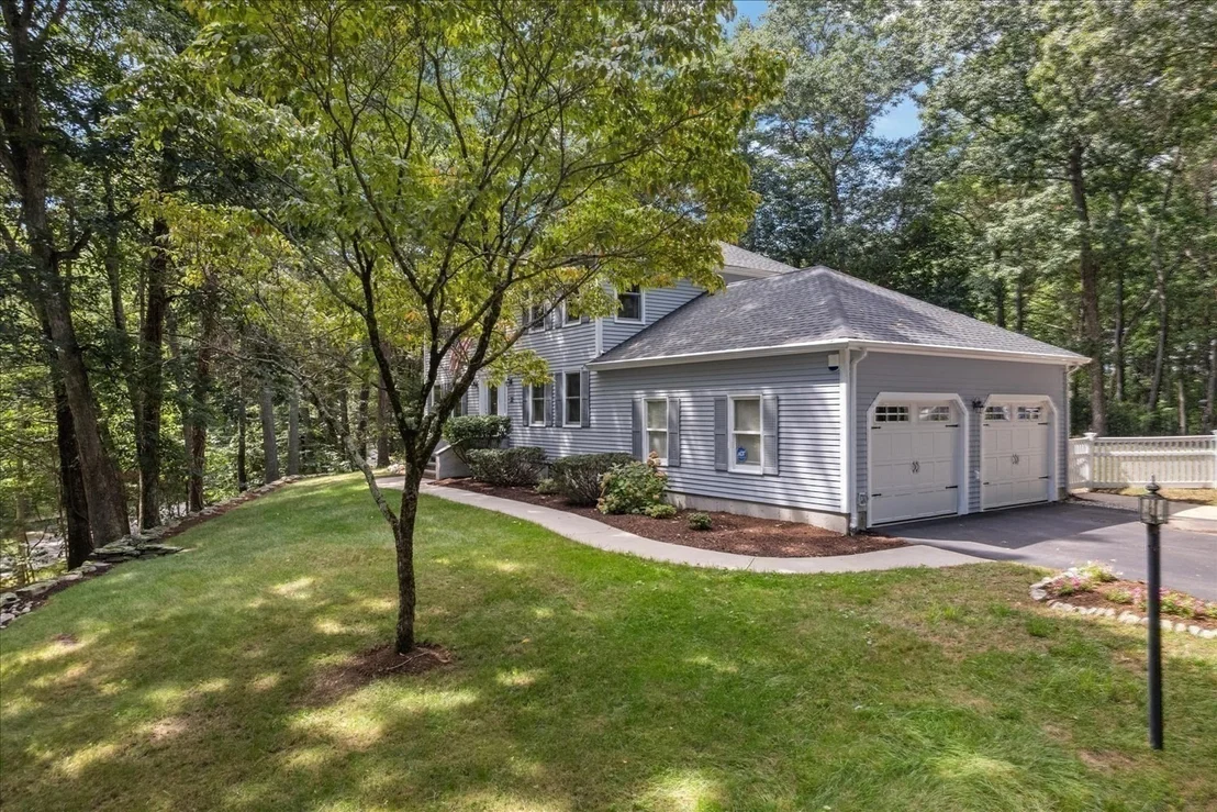 Photo of 32 Maple St