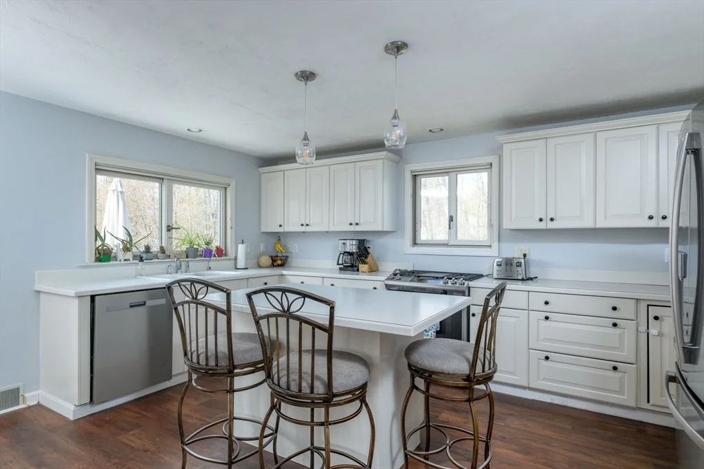 Photo of 42 Maple Ave