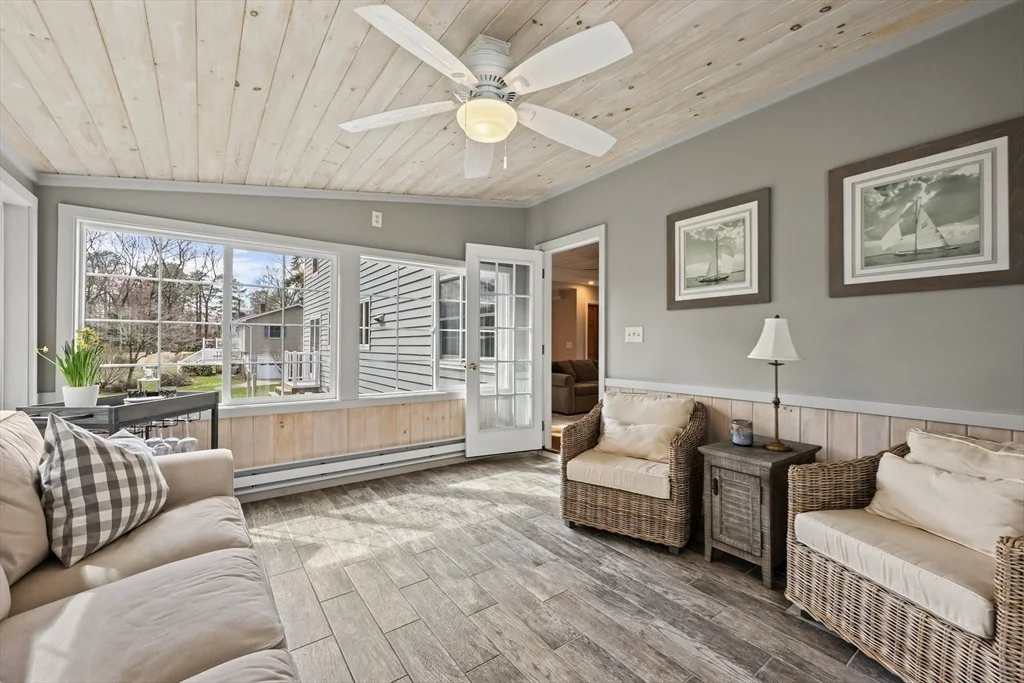 Photo of 9 Metacomet Road