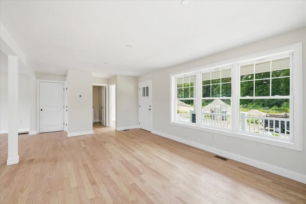 Photo of 9 Jasmine Way