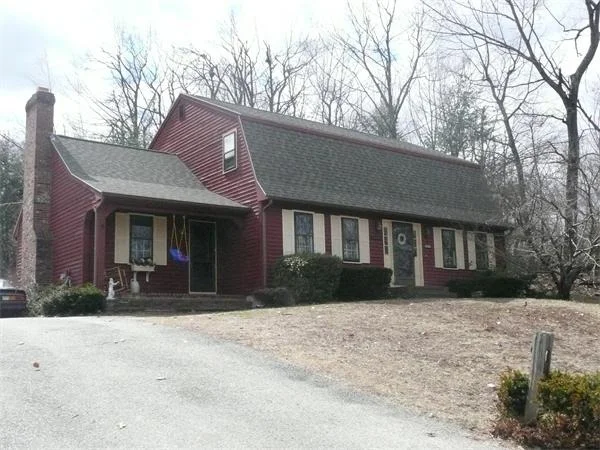 Photo of 4 Windsor Cir