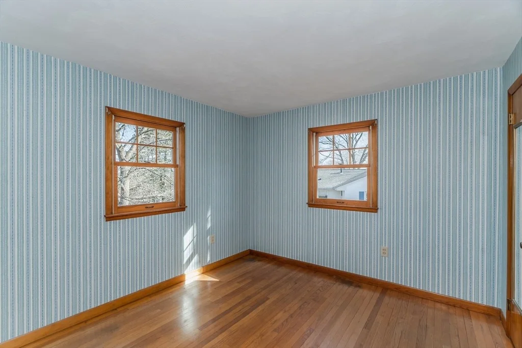Photo of 18 Highland Cir
