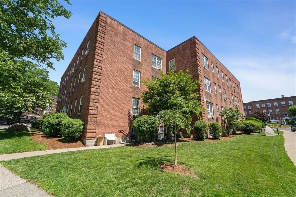 Photo of Unit 7 at 1 Lanark Rd