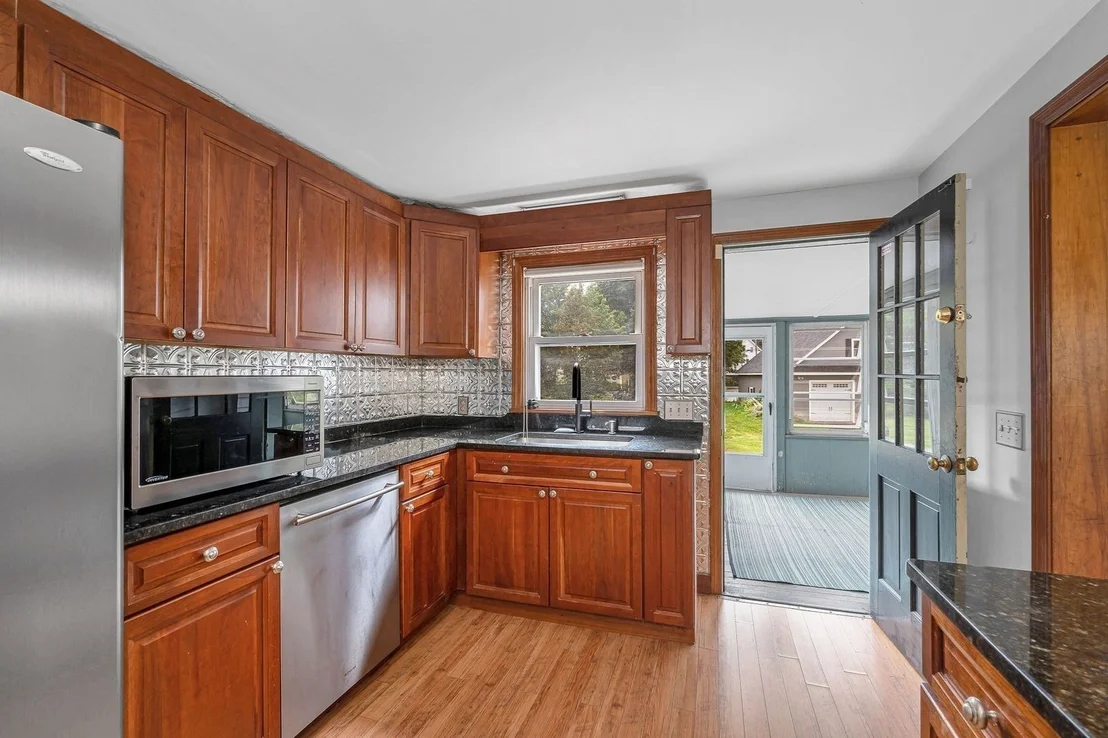 Photo of 16 Central St