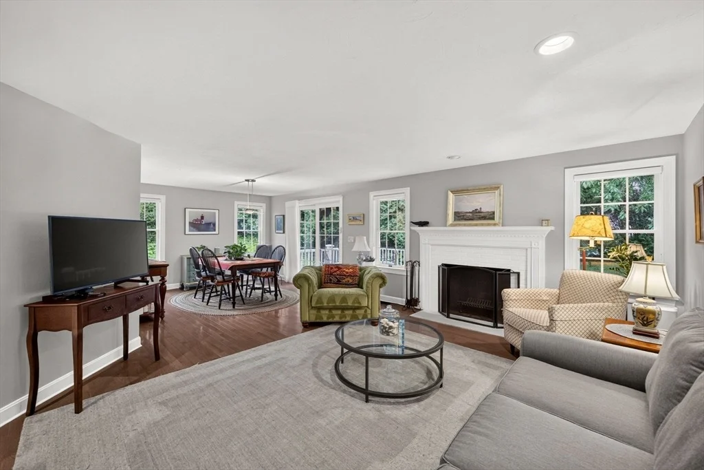 Photo of Unit 8 at 8 Elizabteh Circle