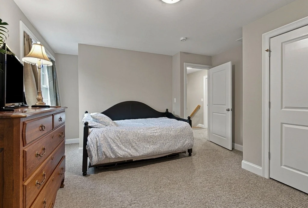 Photo of 19 Riverside Drive