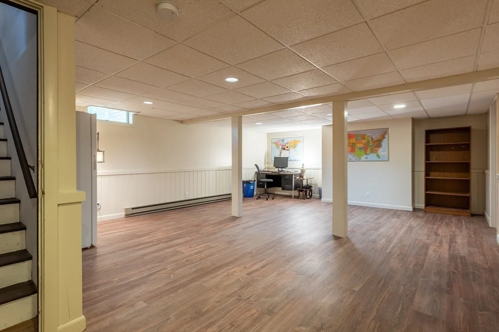 Photo of 560 Middle St
