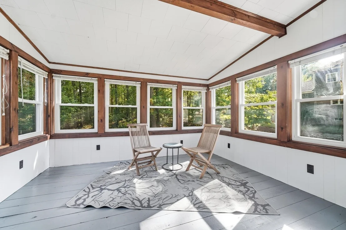 Photo of 32 Dividence Rd