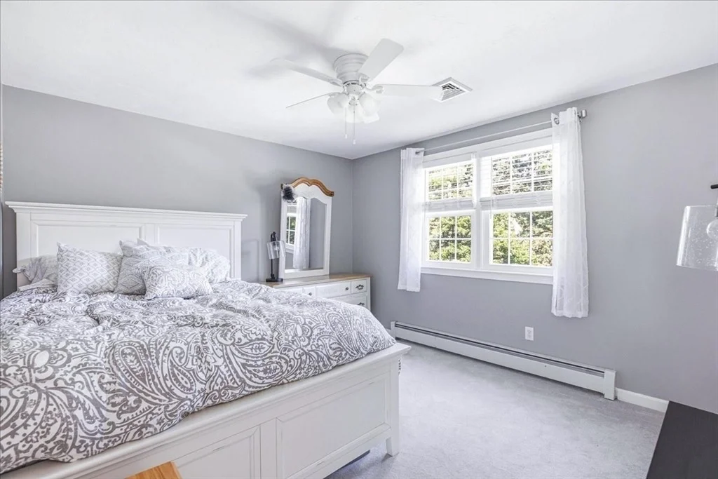 Photo of 31 Pond View Dr