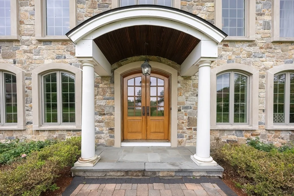 Photo of 5 Copperbeech Circle