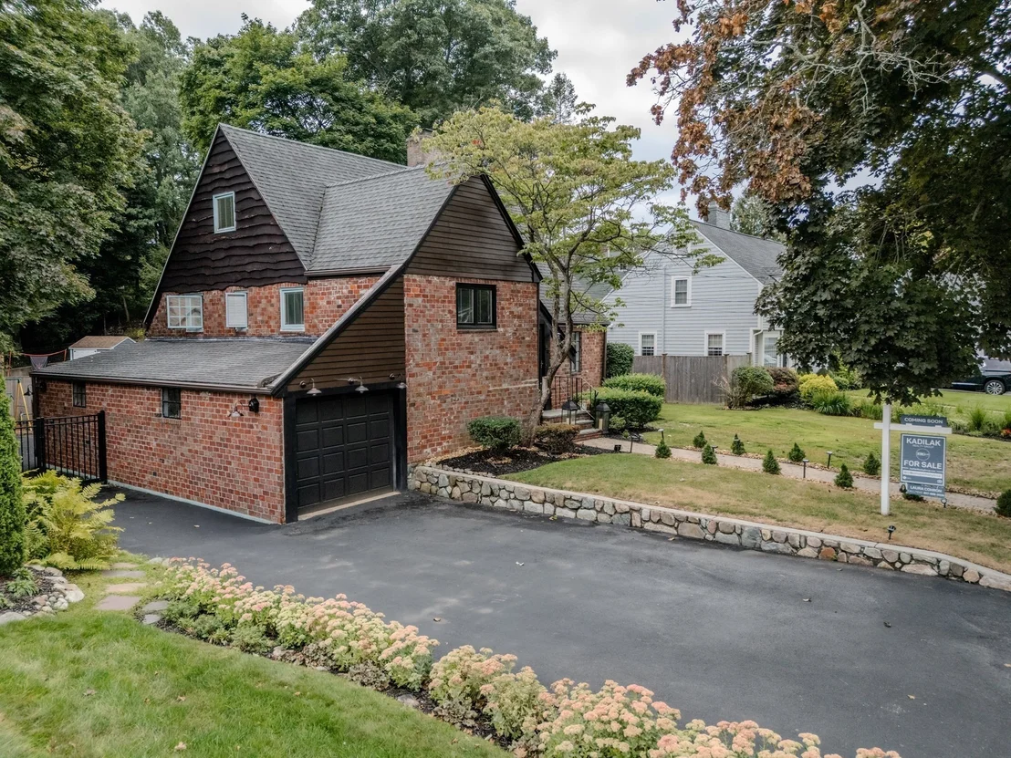 Photo of 55 Burrell St