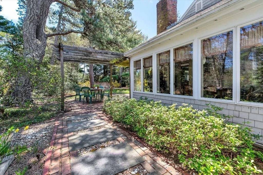 Photo of 20 Bantry Ln