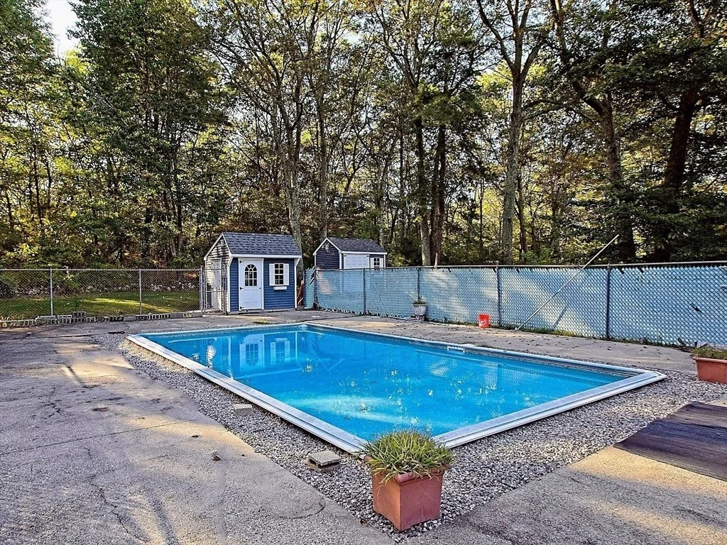 Photo of 303 Oak St