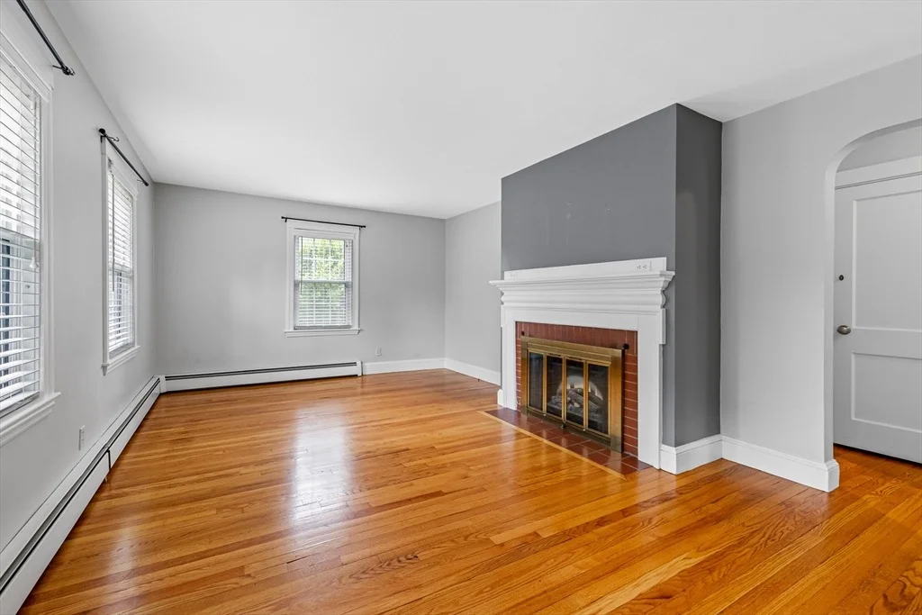 Photo of 9 Auburn Rd