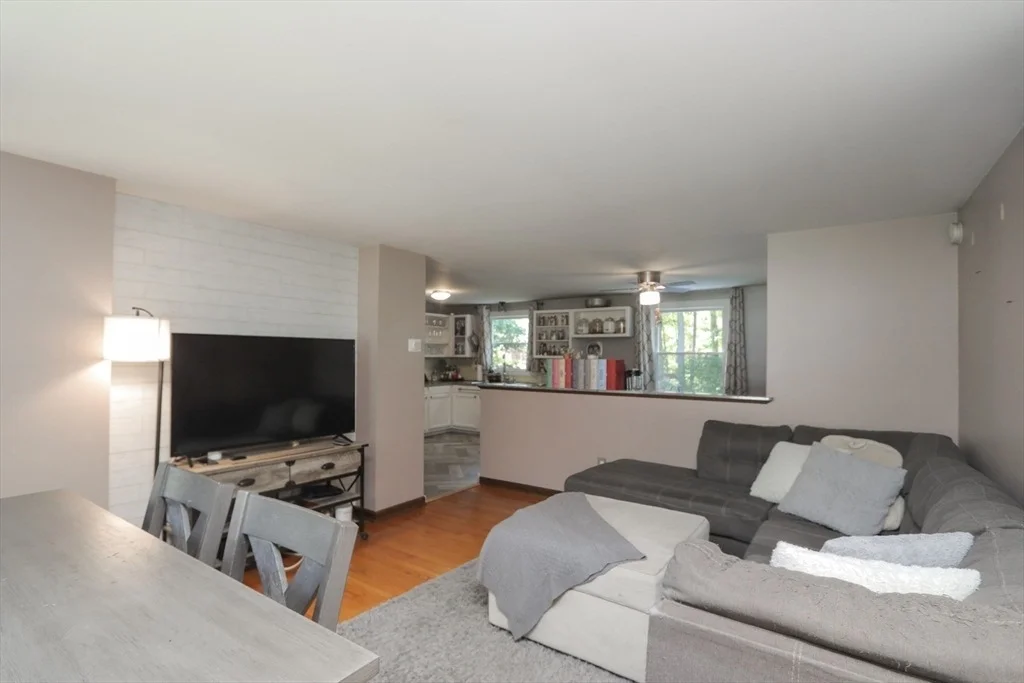 Photo of 41 Rosedale Ave