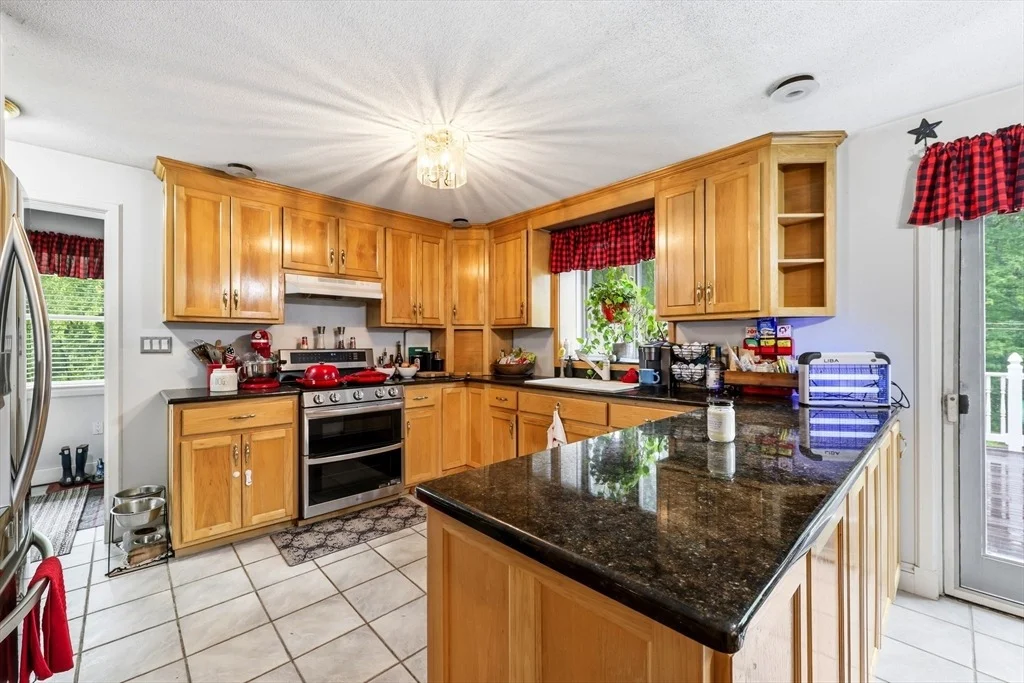 Photo of 10 Lyman Barnes Rd