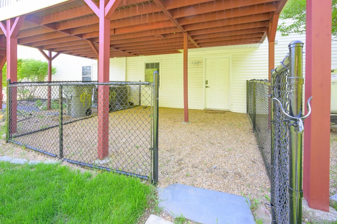 Photo of 49 Fieldstone Dr